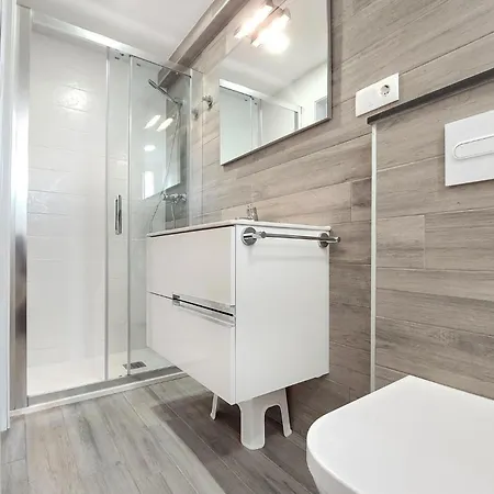 Stunning In With Kitchen Lägenhet